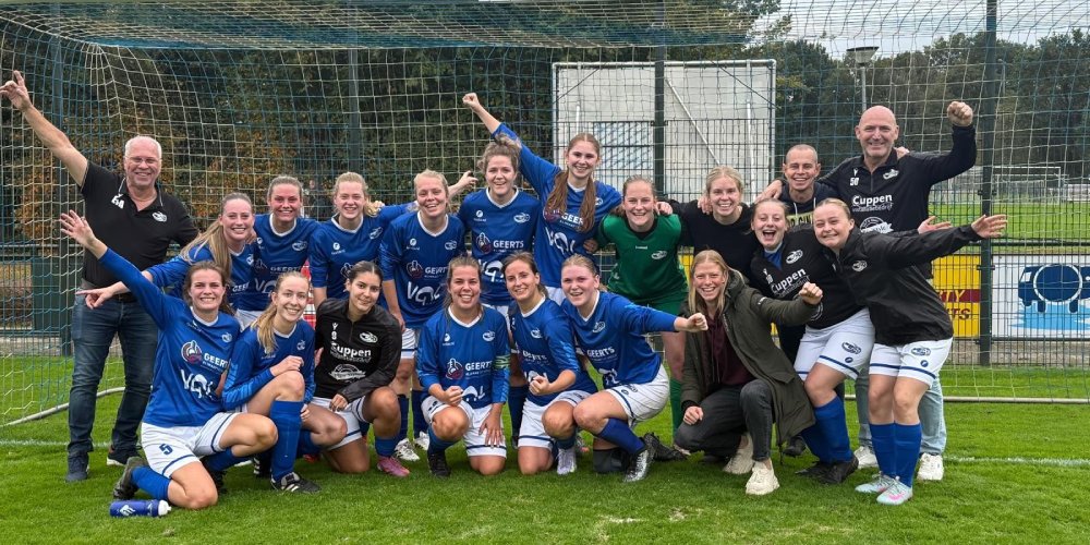 Eerste driepunter Juliana Vrouwen 1