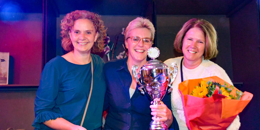 Quizitnie wint zesde editie van dorpsquiz Zuuk Ut Mar Uut in Mill
