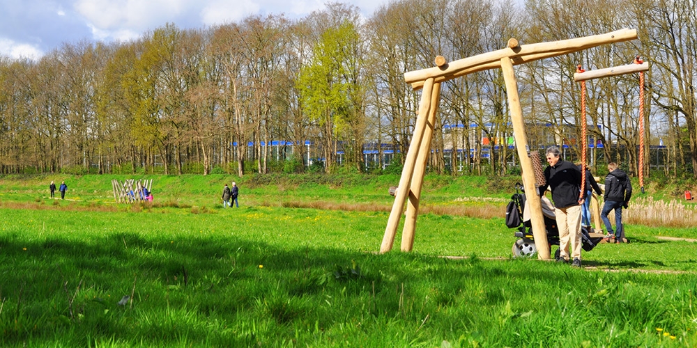 De Beweegtuin in Mill kreeg in 2014 een bijdrage uit het Leefbaarheidsbudget voor plaatsing van extra toestellen in de Groespeel.