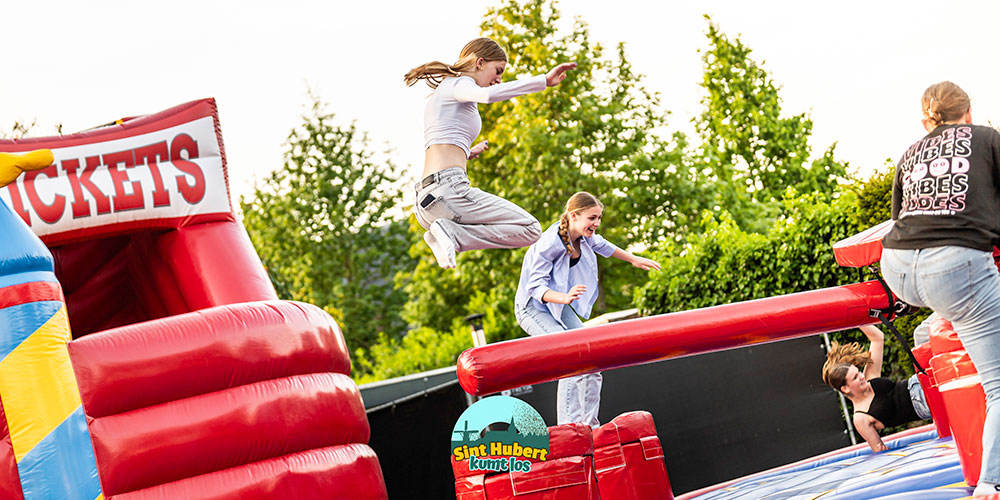 Dit weekend gratis toegang voor iedereen tijdens 3 dagen durend evenement Sint Hubert kumt los!