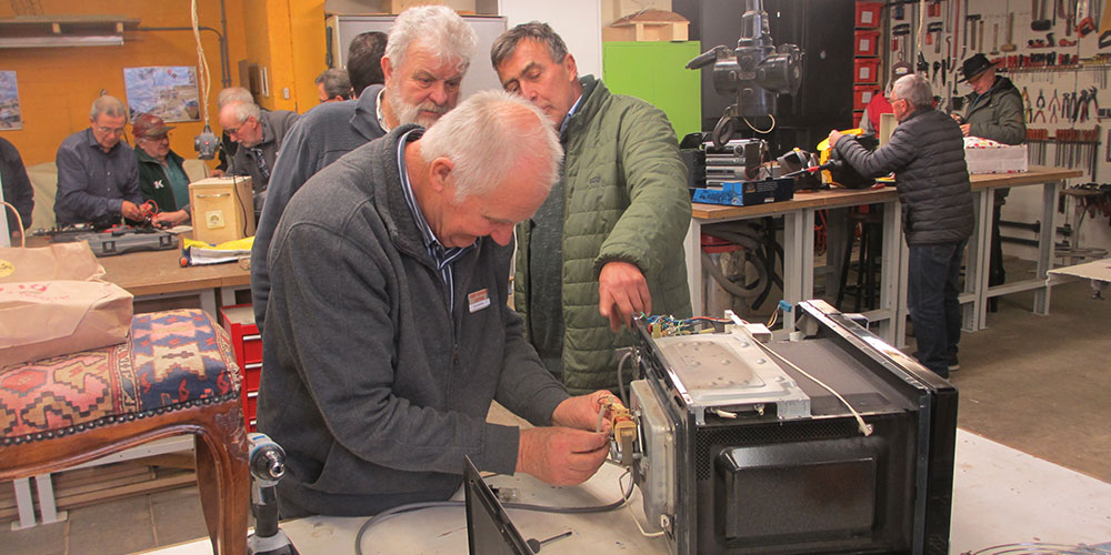 Red je spullen & red de planeet - Kom naar het Hobby Reparatie Centrum Mill!