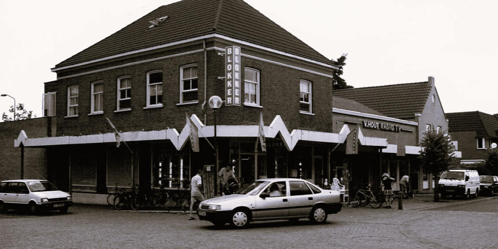 Mill van Toen: Stationsstraat 1 in 1990 