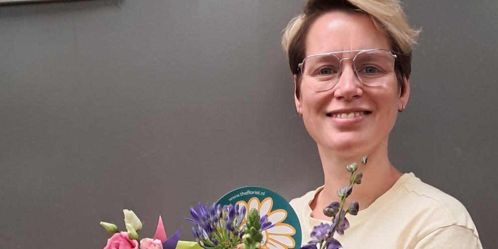 Weekboeket voor Anke van den Heuvel in Mill