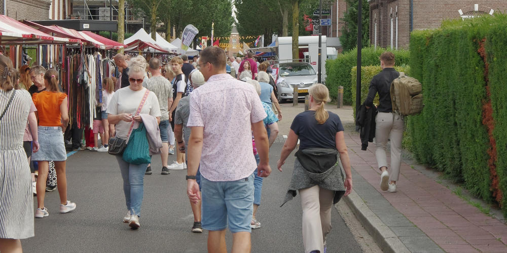 Feestelijke 40e Vakantiejaarmarkt in Mill - Doe mee aan de prijsvraag en win een staatslot