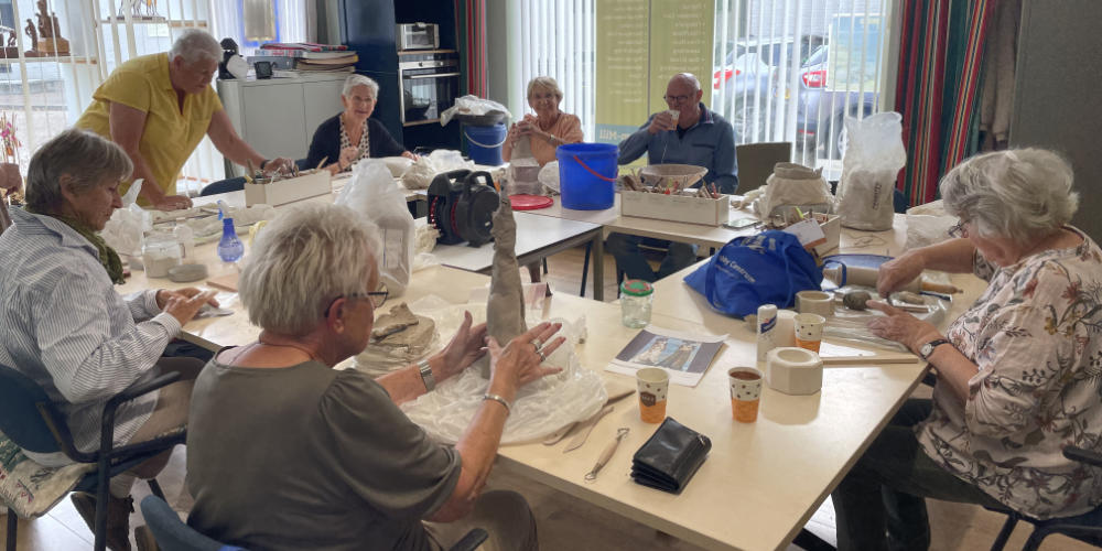 Hobby Centrum Mill: Een bruisende plek waar jong en oud samen leren, maken en ontmoeten