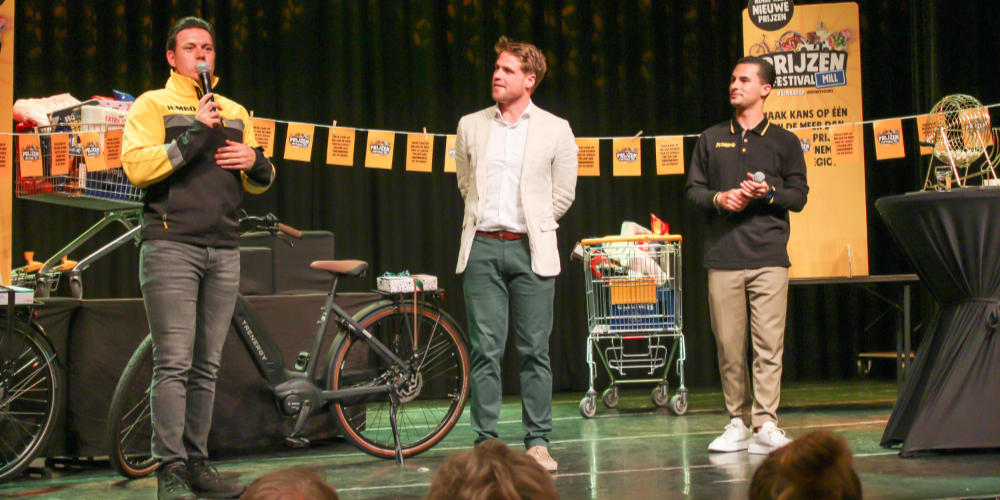 Veel blije winnaars tijdens prijzenfestival van Jumbo Versantvoort in Mill