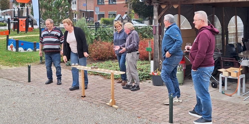 Gezellige 50+ middag bij Buurtvereniging “Den Oeral”