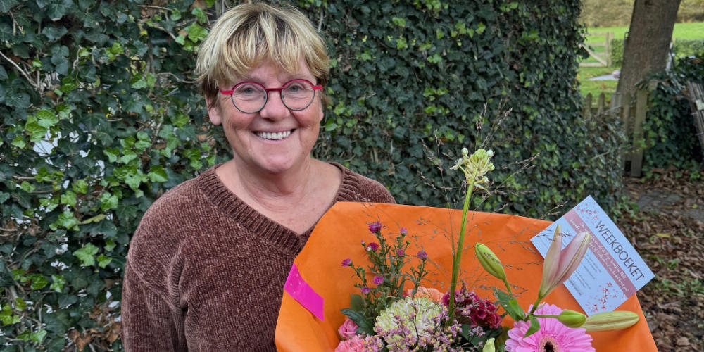 Weekboeket voor Gerda Selten in Mill