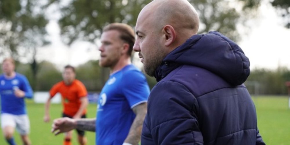 Juliana Mill en hoofdtrainer Fenne Smits verlengen samenwerking