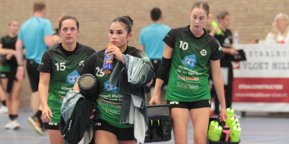 Kopjes gaan snel hangen in ongelijke strijd