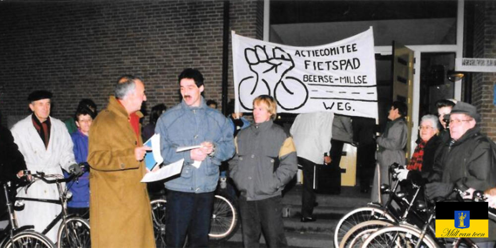 Mill van Toen: demonstratie fietspad Beerseweg in Mill 1991