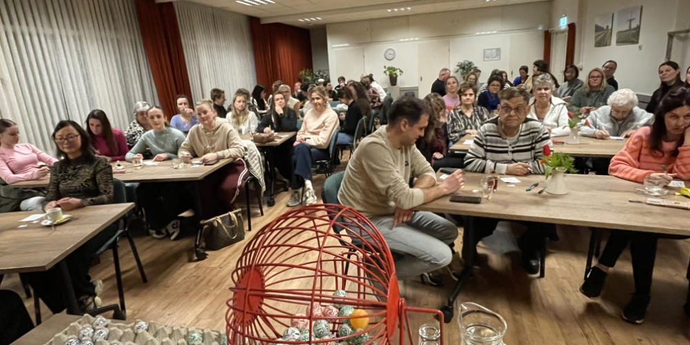 Grote opkomst bij bingo voor nieuw groen-blauw schoolplein Basisschool De Schare