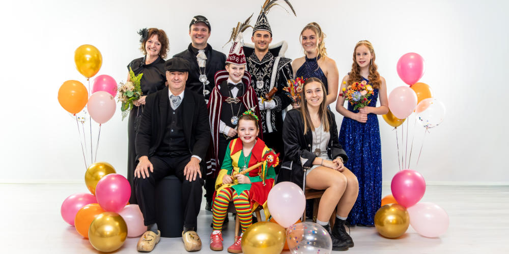 Ut Gèrmelaand neemt feestelijk afscheid van jeugdheersers én hoogheden