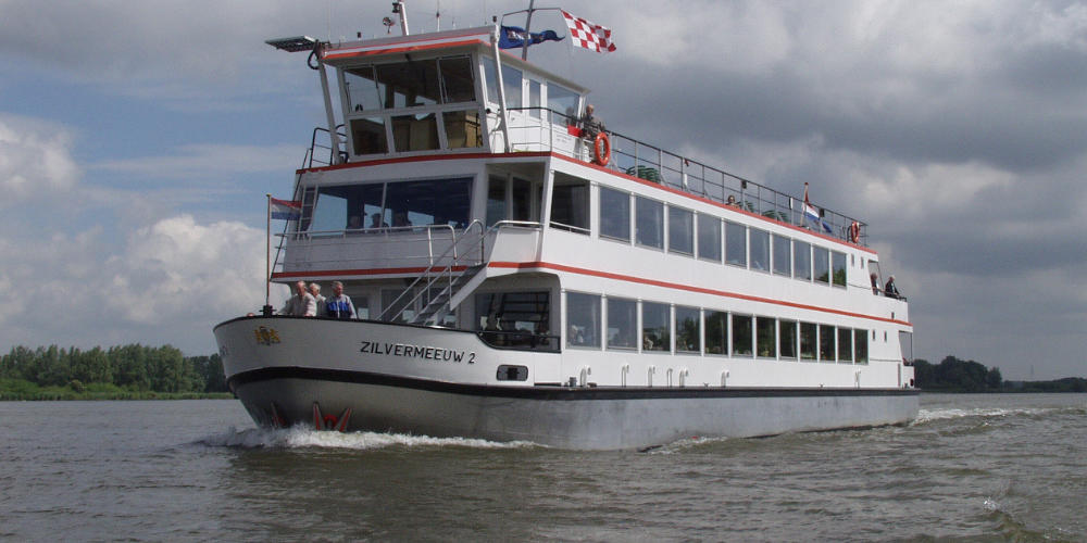 De Zonnebloem: Uitnodiging vaartocht op de Maas