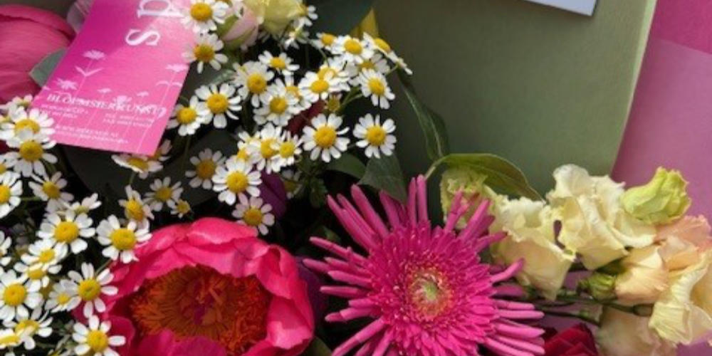 Mimy Bens verrast met Weekboeket in Langenboom