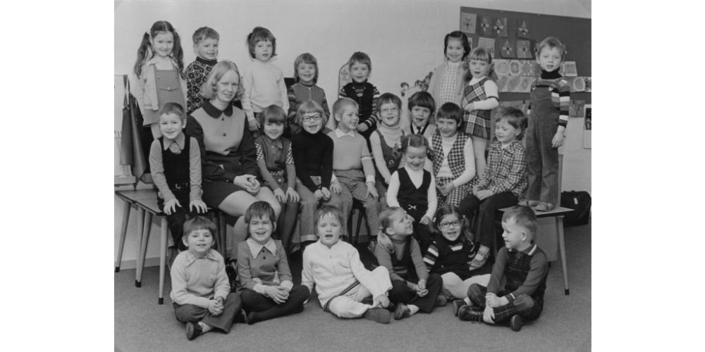 Tentoonstelling “Onderwijs Sint Hubert in Beeld – van lei tot laptop”