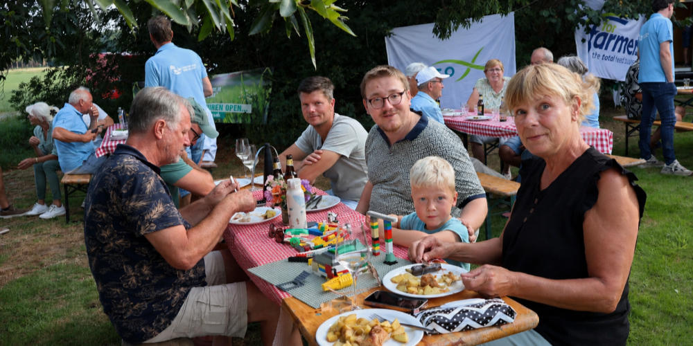 Fietstocht eindigt met streekdiner op boerenerf