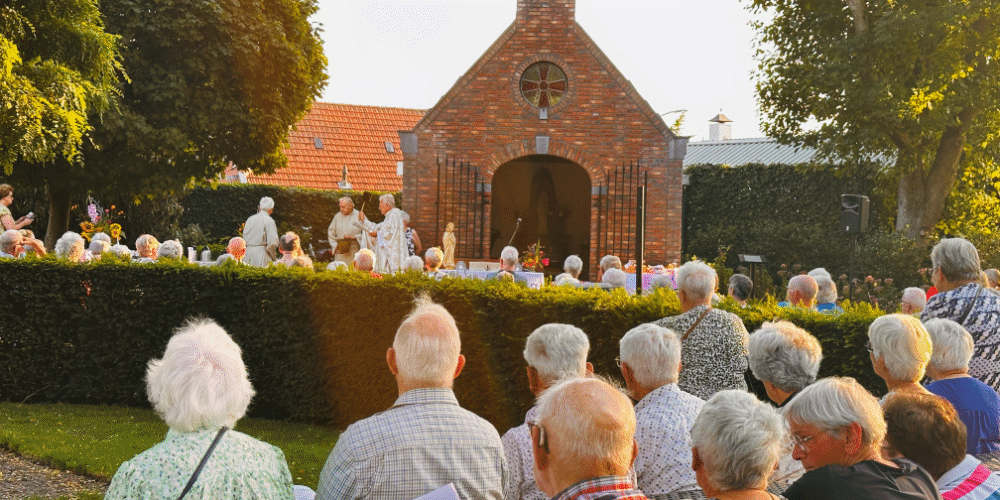 Mariaviering, zaterdag 15 augustus bij Mariakapel Acaciahof in Mill