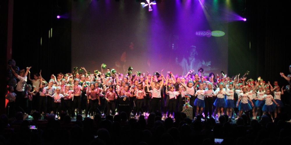 Dansschool Keep on Movin’ opent zaterdag de kermis in Mill!