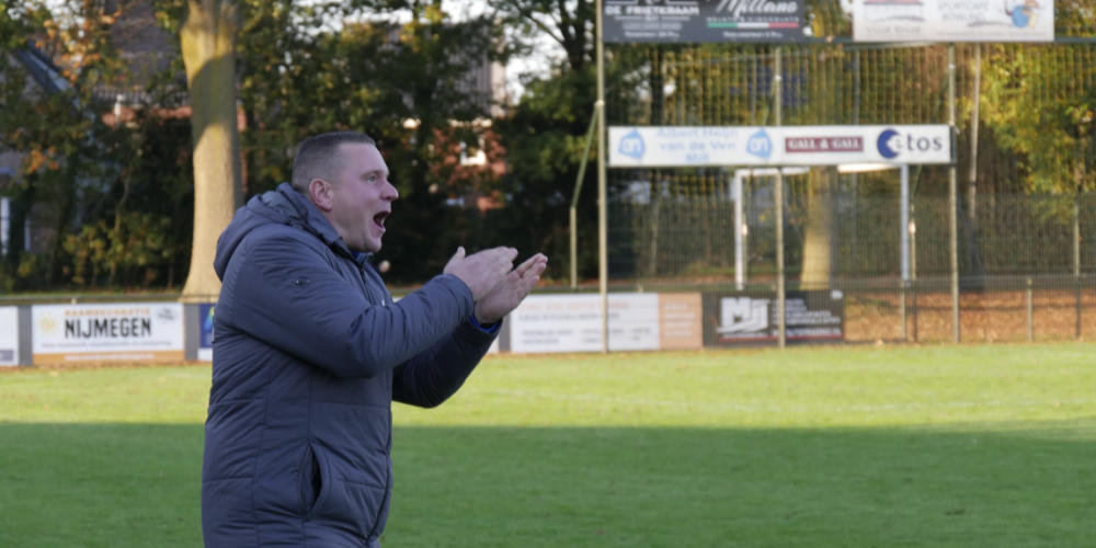 DWSH'18 en hoofdtrainer Dennis Koenders nemen na dit seizoen afscheid van elkaar