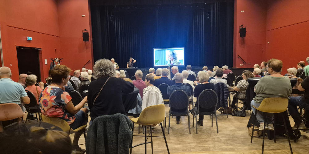 Geslaagd Alzheimer Café met diagnose ziekte van dementie