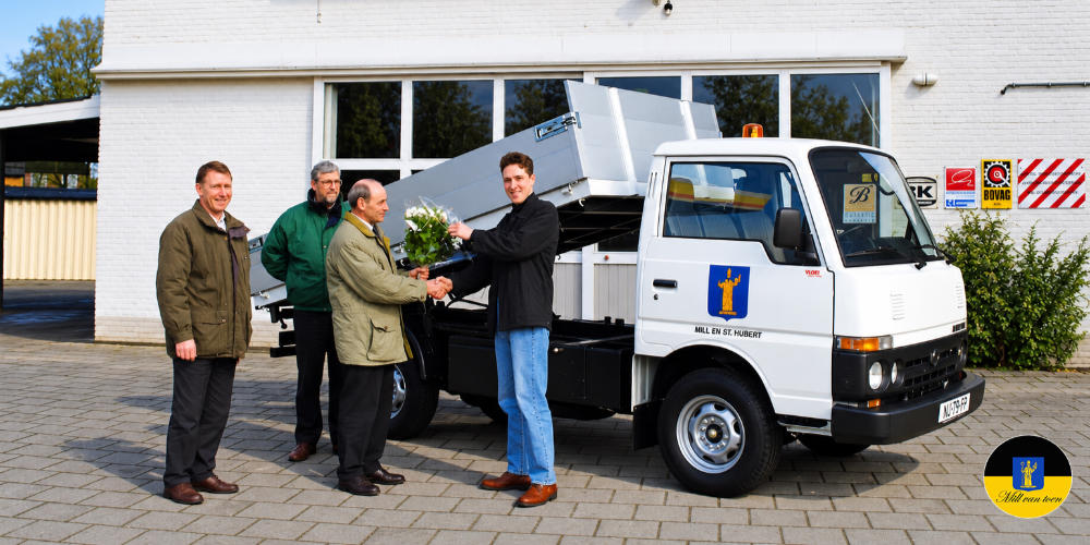 Mill van Toen: Nieuwe bedrijfswagen voor gemeente Mill en Sint Hubert