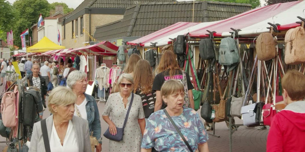 Video: Feestelijke 40e Vakantiejaarmarkt in Mill - Doe mee aan de prijsvraag en win een staatslot