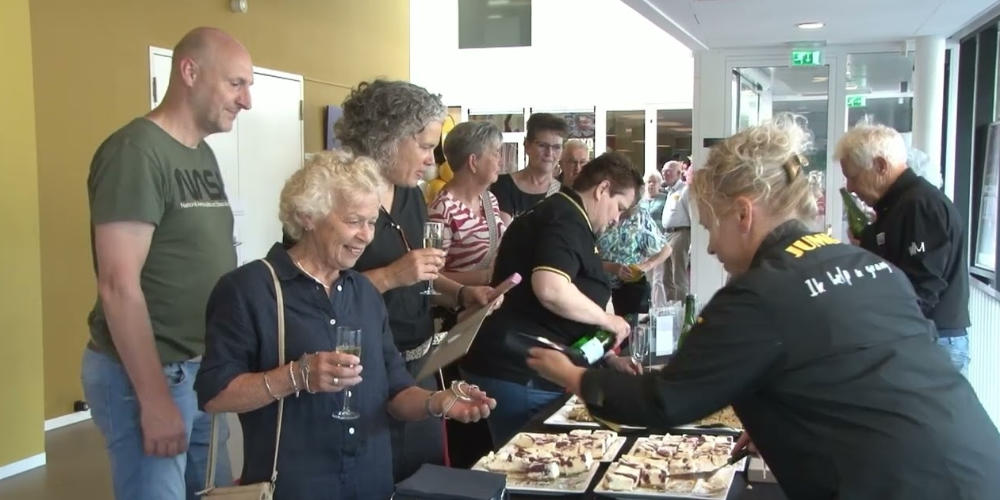 Video: Veel blije winnaars tijdens prijzenfestival van Jumbo Versantvoort in Mill