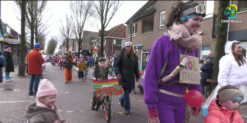Video: Kinderoptocht Mill