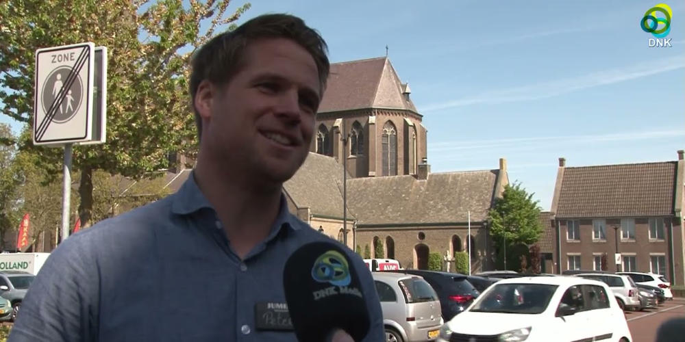 Video: Pilot moet parkeersituatie op marktplein in Mill verbeteren